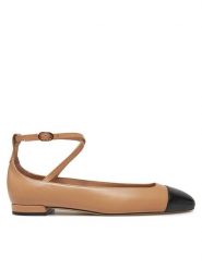 Stuart Weitzman Baleriny Eden Atrap Flat SJ720 Beżowy. Brązowe baleriny damskie Stuart Weitzman, bez wzorów, ze skóry, bez obcasa. Za 1,339.00 zł.
