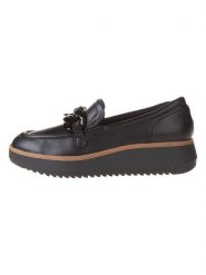 Clarks Skórzane mokasyny "Zylah May" w kolorze czarnym na koturnie rozmiar: 36. Czarne mokasyny damskie Clarks. Za 219.95 zł.