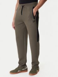 Reebok Spodnie dresowe Andrews RK25545CCM Zielony Regular Fit. Zielone spodnie dresowe męskie Reebok, bez wzorów, z dresówki. Za 279.99 zł.