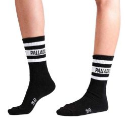 Skarpety Unisex Dla Dorosłych O Średnim Kroju. Czarne skarpetki męskie Palladium, bez wzorów. Za 69.99 zł.