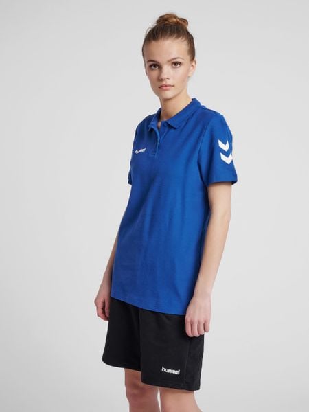 Koszulka tenisowa polo damska Hummel Go Cotton Polo Woman. Białe bluzki sportowe damskie HUMMEL, s, bez wzorów, z bawełny, bez ramiączek. Za 53.20 zł.