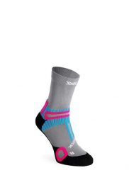 Skarpety turystyczne X-Socks Hike Perform Crew. Szare skarpetki damskie X-Socks, bez wzorów, z dzianiny. Za 120.99 zł.