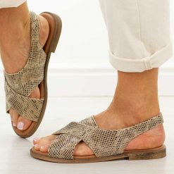 Wąż płaskie sandały damskie Potocki 12798. Brązowe sandały damskie POTOCKI, bez wzorów, ze skóry, bez obcasa, na płaskiej podeszwie. Za 169.00 zł.