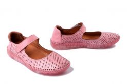 MANITU 840116-42 rosa, półbuty damskie. Czerwone półbuty damskie Manitu, bez wzorów, ze skóry, bez obcasa. Za 255.92 zł.