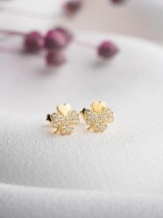 Lodie Silver Kolczyki-wkrętki z cyrkoniami rozmiar: onesize. Szare kolczyki damskie Lodie Silver, z cyrkonią, z mosiądzu. Za 33.95 zł.