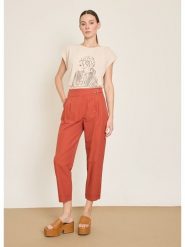 BGN Spodnie w kolorze jasnobrązowym rozmiar: 36. Brązowe spodnie materiałowe damskie BGN, bez wzorów, z materiału. Za 121.99 zł.