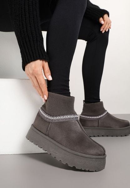 Szare Śniegowce na Platformie ze Skarpetową Cholewką Erevelis. Szare śniegowce damskie Renee, z futra. Za 69.99 zł.