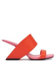 United Nude Klapki Loop Hi 1000596416 Czerwony. Czerwone klapki damskie United Nude, bez wzorów, ze skóry, bez obcasa. Za 1,399.00 zł.