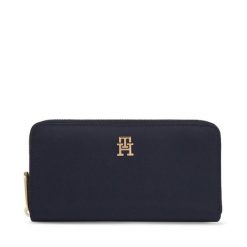 Portfel Tommy Hilfiger. Niebieskie portfele damskie Tommy Hilfiger, bez wzorów. Za 229.99 zł.