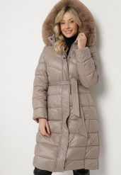 Beżowa Pikowana Kurtka o Długim Kroju z Odpinanym Kapturem z Futerkiem i Paskiem oleti. Brązowe kurtki damskie Born2be, na zimę, l, bez wzorów, z jeansu. Za 169.99 zł.
