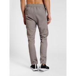 Jogging Hummel Cima Xk. Szare szorty męskie HUMMEL, bez wzorów, z tkaniny, sportowe. Za 252.70 zł.