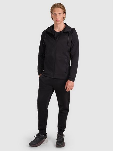 4F Spodnie treningowe szybkoschnące męskie - czarne S. Czarne spodnie sportowe męskie 4f, z elastanu. Za 179.99 zł.