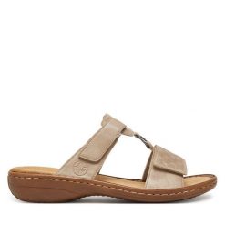 Klapki Rieker. Brązowe klapki damskie Rieker, bez wzorów, bez obcasa. Za 229.99 zł.