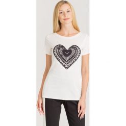 T-SHIRT U&B TWINSET. Białe t-shirty damskie Twinset U&B, l, z aplikacjami, z bawełny, bez kołnierzyka. Za 379.00 zł.