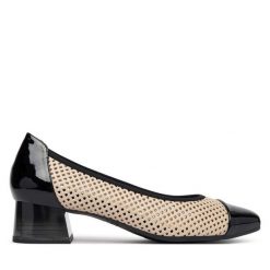 Półbuty Caprice. Brązowe półbuty damskie Caprice, bez wzorów, bez obcasa, na obcasie. Za 379.99 zł.