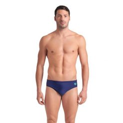 Kąpielówki Arena Flow Swim Briefs. Niebieskie kąpielówki męskie Arena, m, bez wzorów, do pływania. Za 99.99 zł.