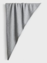 Someday Szal w kolorze szarym rozmiar: onesize. Szare szaliki i kominy damskie Someday, bez wzorów, z materiału. Za 136.13 zł.