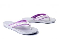 INBLU DD-13 029 wrzos, klapki japonki damskie. Fioletowe klapki damskie Inblu, bez wzorów, bez obcasa. Za 68.99 zł.