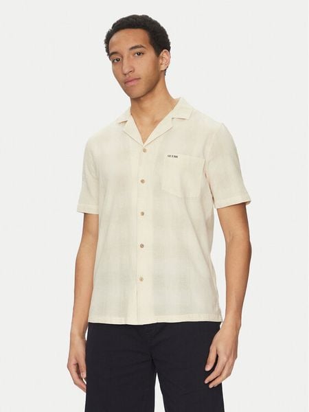 Guess Koszula F5GH03 WH431 Beżowy Regular Fit. Brązowe koszule męskie Guess, m, z aplikacjami, z bawełny, bez kołnierzyka, bez ramiączek. Za 189.99 zł.