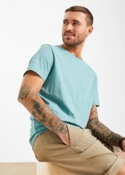 T-shirt. Niebieskie t-shirty męskie bonprix, m, bez wzorów, bez kołnierzyka. Za 39.99 zł.