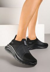 Czarne Buty Sportowe Sneakersy Grubej Podeszwie z Tłoczeniem i Siateczkową Cholewką Puvorea. Czarne buty sportowe na co dzień damskie Born2be, bez wzorów. Za 84.99 zł.
