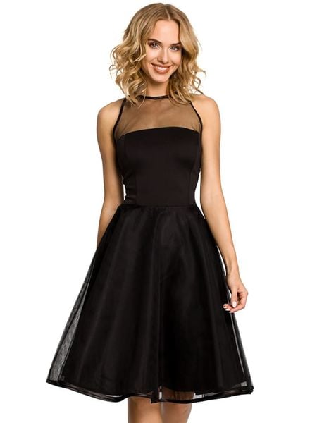 Made of emotion Sukienka w kolorze czarnym rozmiar: L. Czarne sukienki damskie Made Of Emotion, l, bez wzorów, bez kołnierzyka, bez ramiączek, midi, rozkloszowane. Za 109.26 zł.