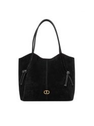 TWINSET Torebka 252TD8350 Czarny. Czarne torebki klasyczne damskie Twinset, bez wzorów, ze skóry, bez dodatków. Za 1,949.00 zł.