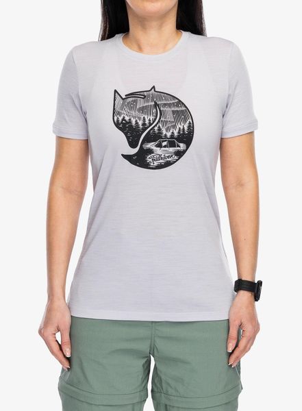Koszulka z nadrukiem damska Fjallraven Abisko Wool Fox SS. Fioletowe t-shirty damskie Fjällräven, na lato, l, bez wzorów, z materiału, bez ramiączek. Za 280.49 zł.
