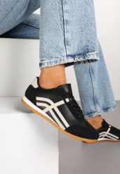 Czarne Sneakersy Klasyczne Tenisówki Zdobione Przeszyciami Ellexia. Czarne trampki i tenisówki damskie Renee, z aplikacjami, z jeansu. Za 74.99 zł.