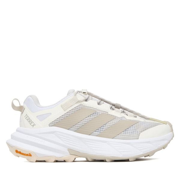 Trekkingi adidas. Białe obuwie trekkingowe damskie Adidas. Za 649.99 zł.