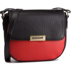 Torebka MONNARI - BAG2820-005 Red Witch Black. Czarne listonoszki damskie Monnari, bez wzorów, ze skóry ekologicznej, bez dodatków. W wyprzedaży za 119.00 zł.