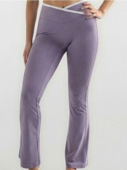 Legginsy flare z kontrastową lamówką - fioletowy. Fioletowe legginsy damskie Sinsay, l, bez wzorów. Za 49.99 zł.