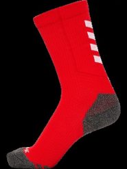 Hummel niskie skarpety treningowe z recyklingowanego poliestru – TRUE RED/WHITE. Czerwone skarpetki damskie HUMMEL, bez wzorów, z bawełny. Za 80.09 zł.