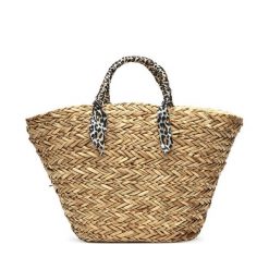 Torebka DeeZee. Brązowe torebki klasyczne damskie DeeZee, bez wzorów, bez dodatków. Za 139.99 zł.