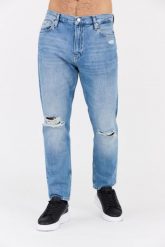 CALVIN KLEIN Błękitne męskie jeansy Dad Jean. Niebieskie jeansy męskie CALVIN KLEIN. W wyprzedaży za 429.99 zł.