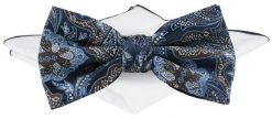 Męska Mucha w Komplecie z Poszetką - Chattier - Granat, Wzór Orientalny. Niebieskie krawaty i muchy męskie Chattier, bez wzorów, eleganckie. Za 65.00 zł.