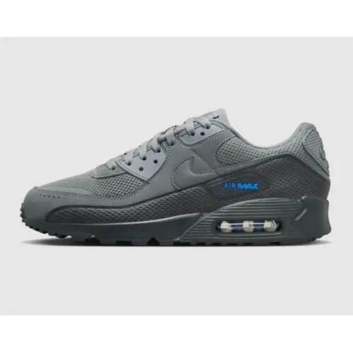 Buty do chodzenia męskie Nike Air Max 90 PRM. Szare buty sportowe na co dzień męskie Nike, z gumy, bez zapięcia, trekkingowe, nike air max. Za 681.00 zł.