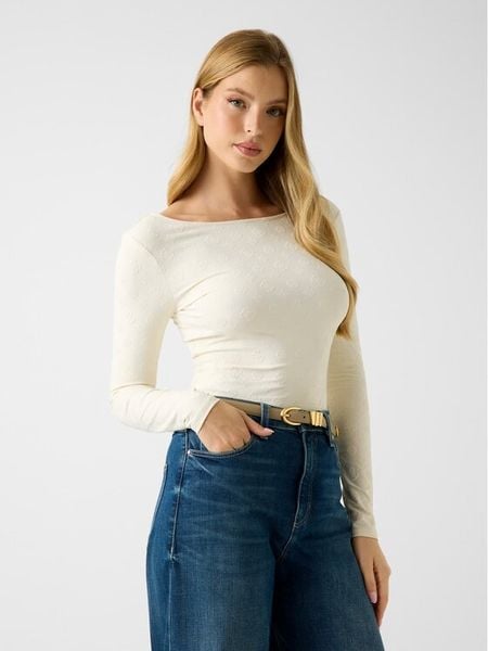 Guess Bluzka W6RP46 KA660 Écru Regular Fit. Bluzki damskie Guess, xs, z aplikacjami, z syntetyku, bez kołnierzyka, bez ramiączek. Za 265.00 zł.