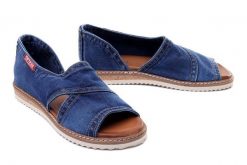 ARTIKER RELAKS 46C0211 jeans, sandały damskie. Niebieskie sandały damskie Artiker Relaks, bez wzorów, z jeansu, bez obcasa. Za 223.92 zł.