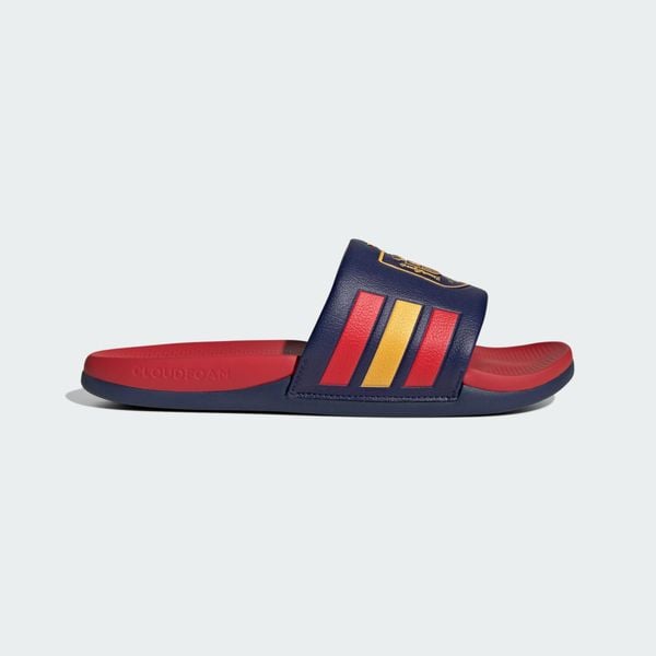 Klapki Adilette Comfort 2.0 Hiszpania. Czerwone klapki damskie Adidas, z syntetyku. Za 219.00 zł.