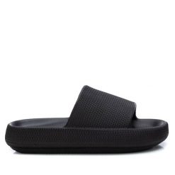 Buty sportowe Xti oddychające czarne. Czarne buty sportowe na co dzień damskie XTI, bez wzorów, z gumy, na fitness i siłownię. Za 128.35 zł.