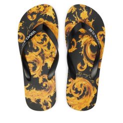 Japonki Versace Jeans Couture. Czarne klapki i japonki męskie Versace Jeans Couture, z jeansu. Za 269.99 zł.