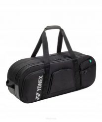 Torba tenisowa Yonex Gearlogic Tournament Bag. Czarne torebki klasyczne damskie YONEX, bez wzorów, z materiału, bez dodatków. Za 399.00 zł.