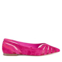 Baleriny Eva Minge. Czerwone baleriny damskie Eva Minge, bez wzorów, bez obcasa. Za 399.99 zł.