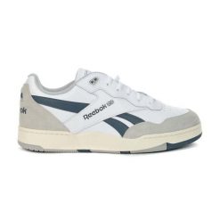 Buty treningowe damskie Reebok BB 4000 II. Białe buty sportowe na co dzień damskie Reebok, bez wzorów. Za 211.99 zł.
