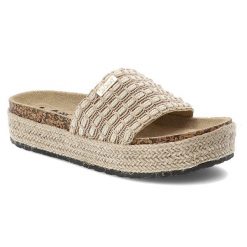 Beżowe Klapki Lee Cooper Modne Obuwie Damskie. Brązowe klapki damskie Lee Cooper, bez wzorów, z jeansu, bez obcasa. Za 107.99 zł.