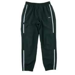 Nike PRO Spodnie dresowe męskie. Czarne spodnie sportowe męskie Nike, z dresówki. Za 149.06 zł.