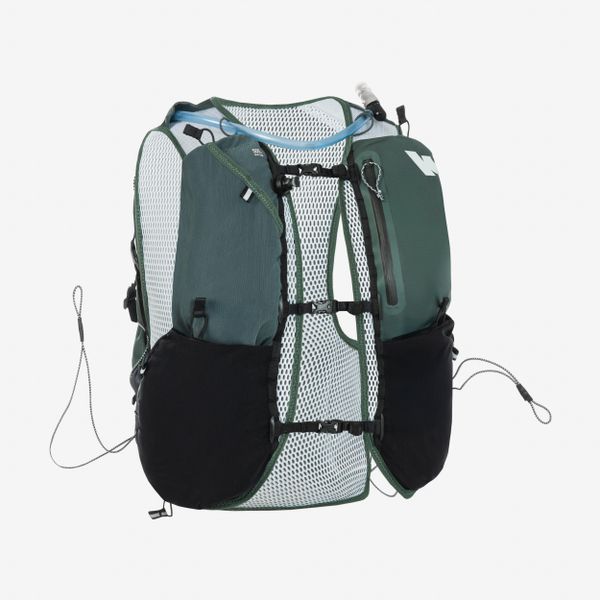 Plecak do biegania w terenie unisex Kiprun 900 20+5 litrów z bukłakiem 2 l. Zielone plecaki damskie KIPRUN, bez wzorów. Za 499.99 zł.