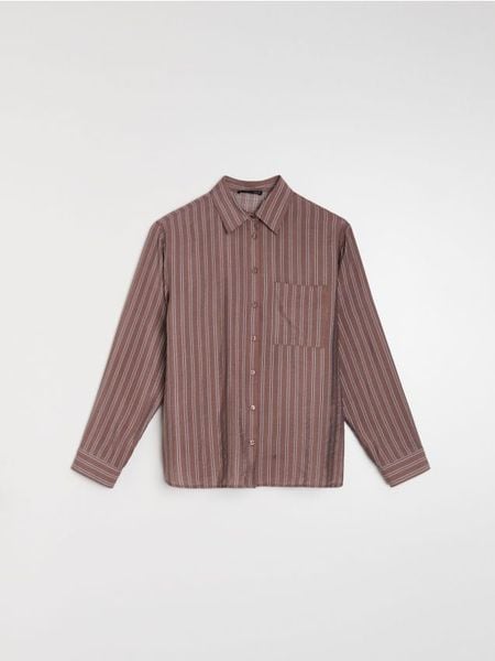 Koszula oversize w pionowe paski, z wiskozą - wielobarwny. Koszule damskie Sinsay, l, bez wzorów, z wiskozy, bez kołnierzyka, bez ramiączek. Za 39.99 zł.