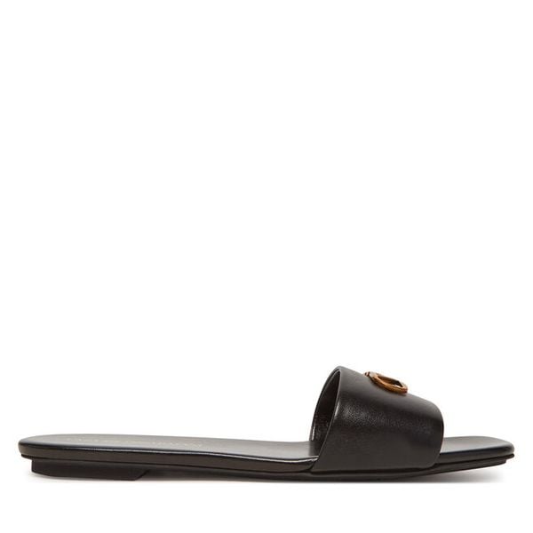 Klapki Emporio Armani. Czarne klapki damskie Emporio Armani, bez wzorów, bez obcasa. Za 919.99 zł.